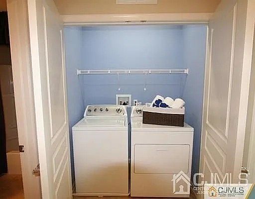 2nd image of 2203 Leia Ln