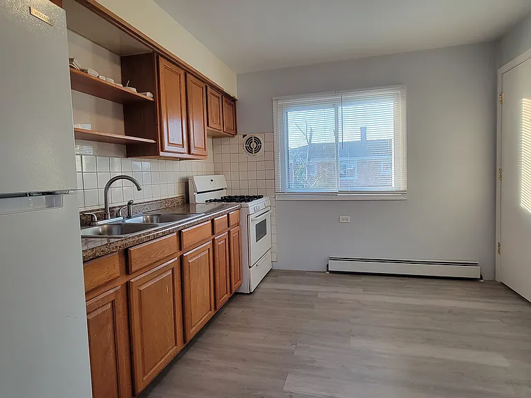 14432 Jefferson Ave #2 — Photo 3