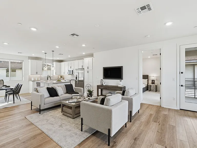 2121 W Sonoran Desert Dr #64 — Photo 5
