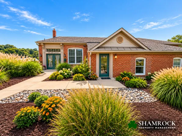 1 Park Ave #C, Mount Airy, MD 21771