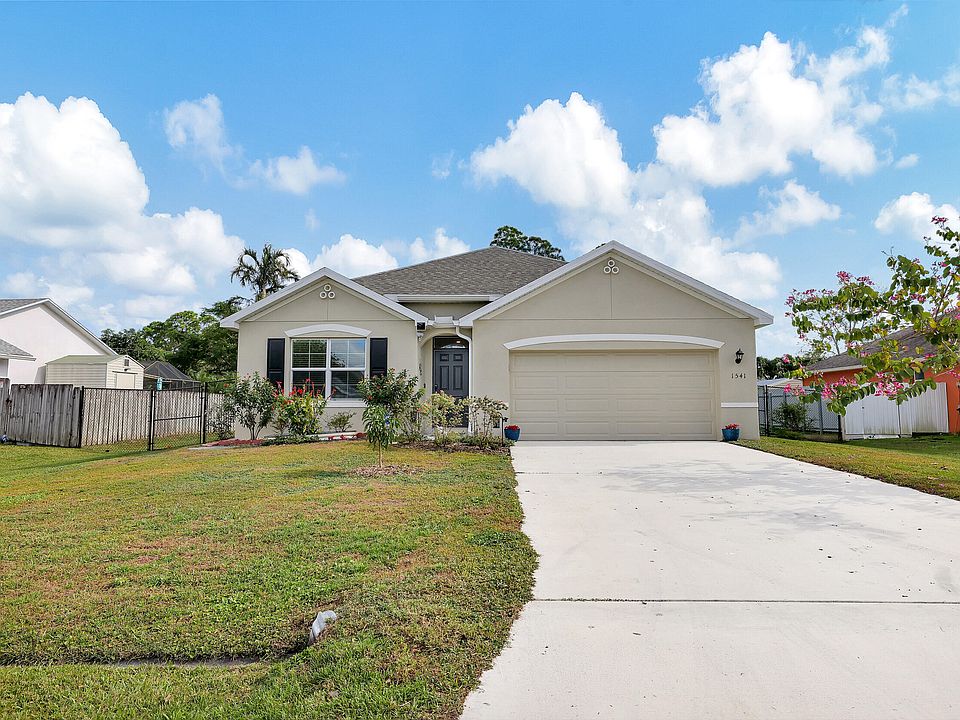 1st image of 1541 SW Avens Street