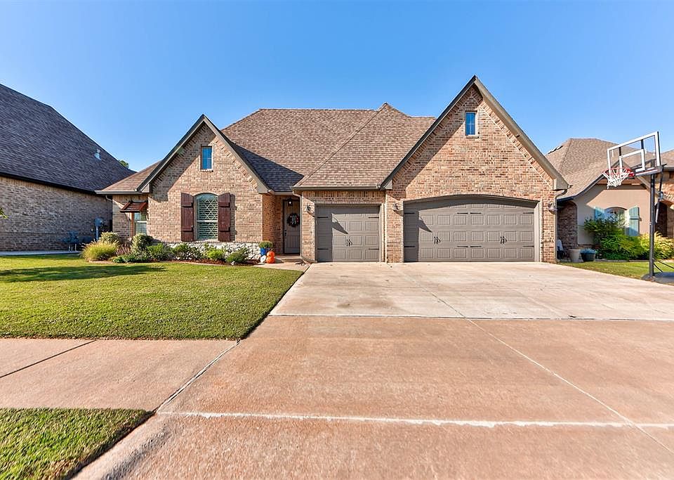 1st image of 19705 Rambling Creek Dr