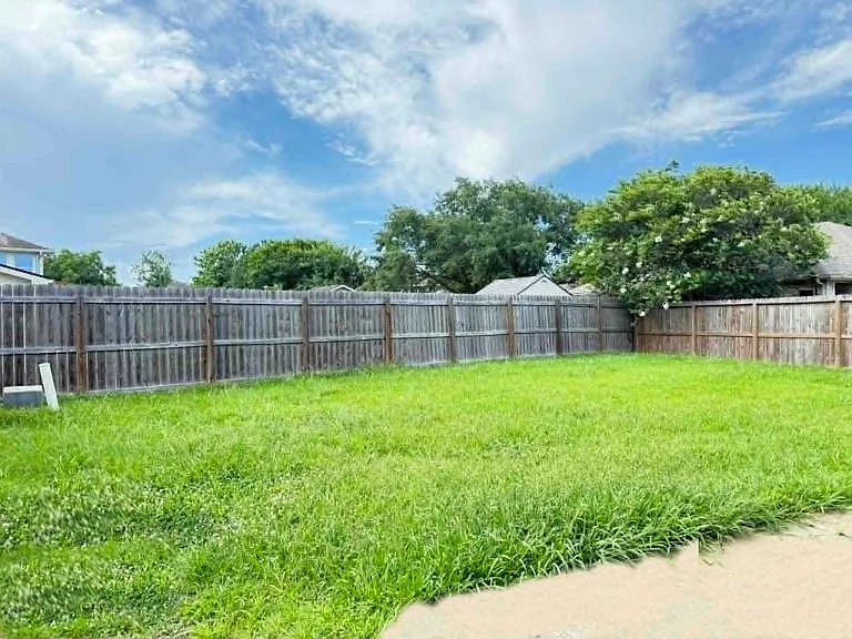 4710 Meadowthorn Ct — Photo 15