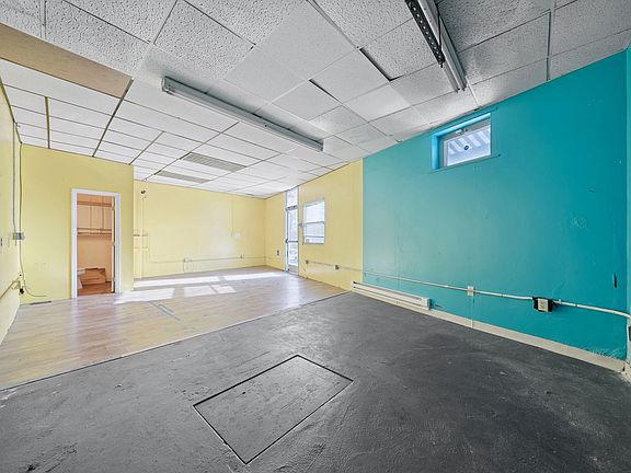 4th image of 791 Hazelwood Ave APT 1