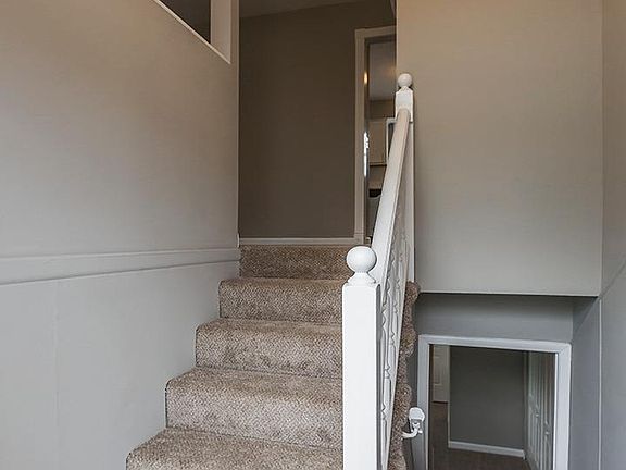 3rd image of 3521 Sundart Dr