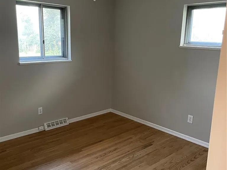 3260 E Orchard Rd — Photo 9