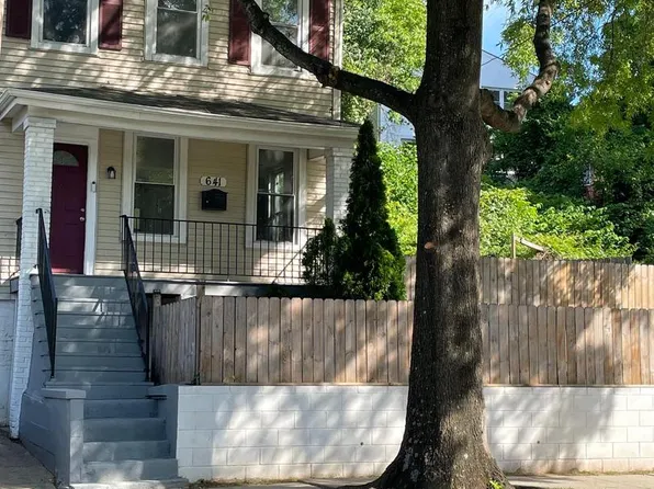 641 49th St NE, Washington, DC 20019