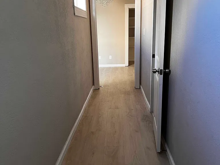 1354 Palou Ave — Photo 4