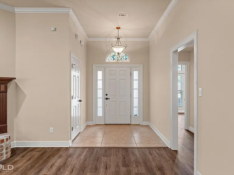 126 Satinwood Cir — Photo 3