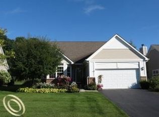 3172 Mackenzie Dr, Howell, MI