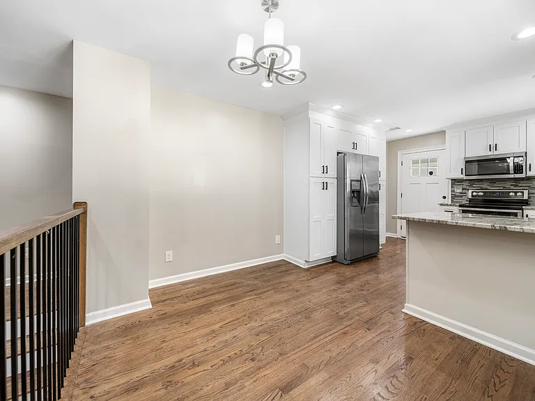 2128 Mark Trl — Photo 12