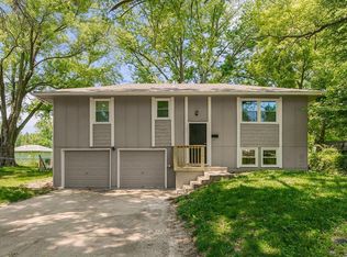 20007 E 13th St S, Independence, MO 64057