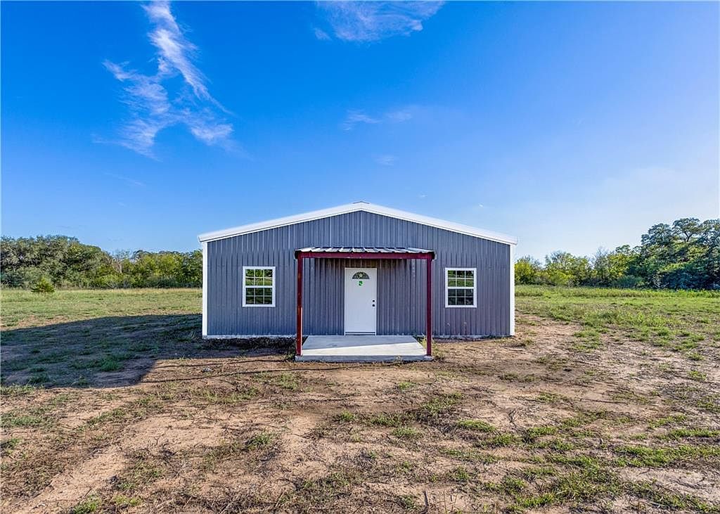 5573 W Us Highway 90, Waelder, TX 78959 | MLS #1581583 | Zillow