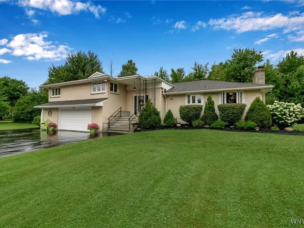 6804 Scottsdale Rd, East Amherst, NY 14051