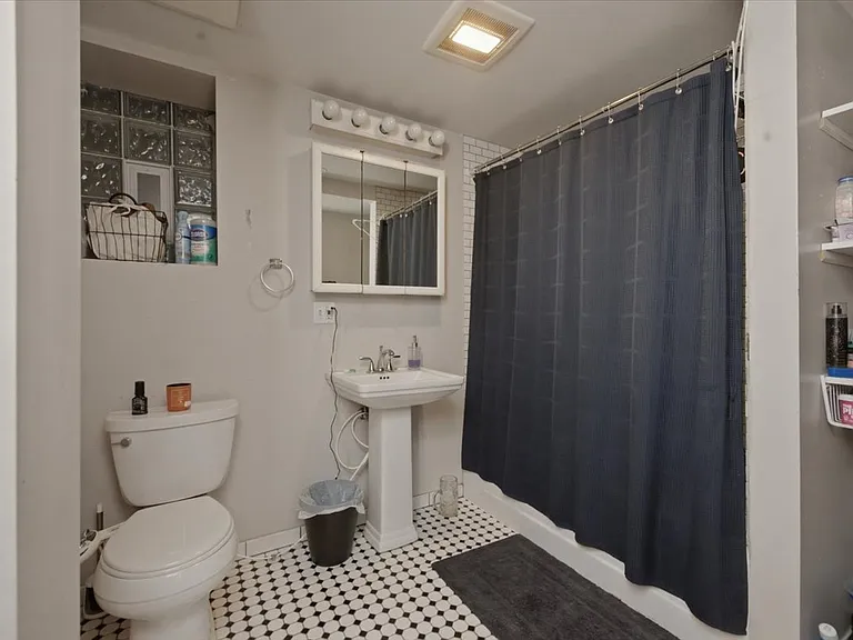 1324 W 19th St #G — Photo 12