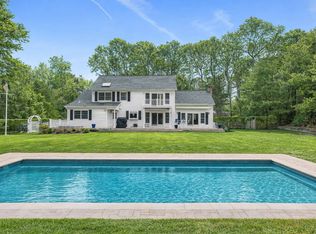 11 Mountain Laurel Ln, Southampton, NY 11968