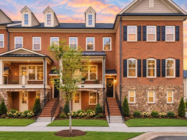 818 Bankston Woods Way, Raleigh, NC 27609