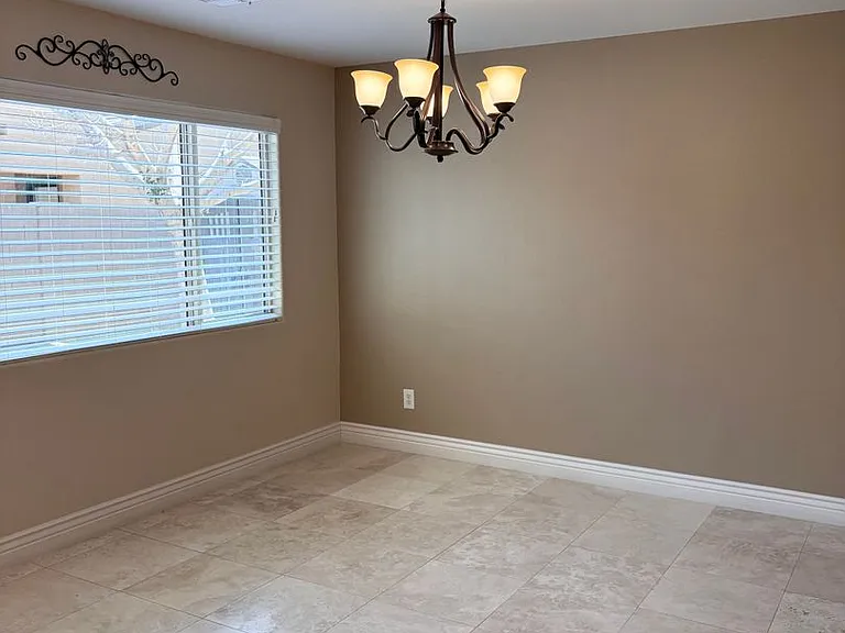 2565 E Southern Ave #16 — Photo 4