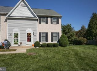 2825 Sturbridge Ct, Sinking Spring, PA 19608