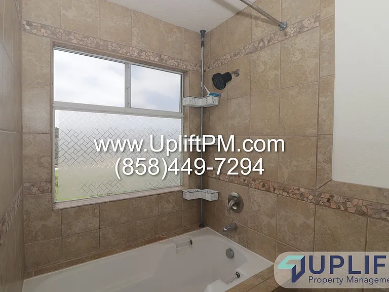 1337 Serena Cir #2 — Photo 24