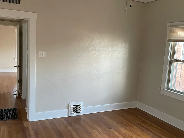 3804 Cambridge Ave — Photo 7