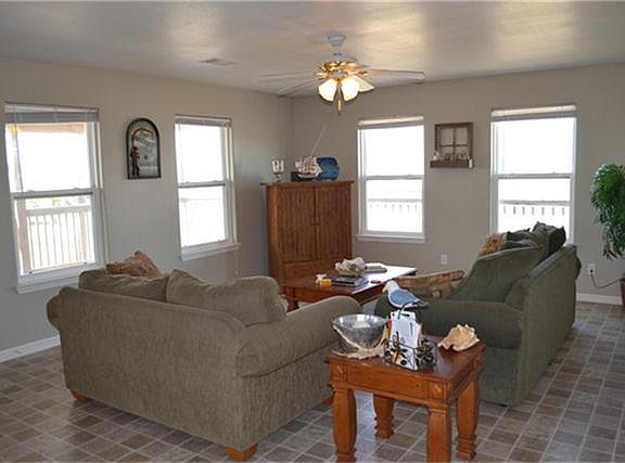 3rd image of 22811 Camino St