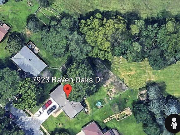 3rd image of 7923 Raven Oaks Dr