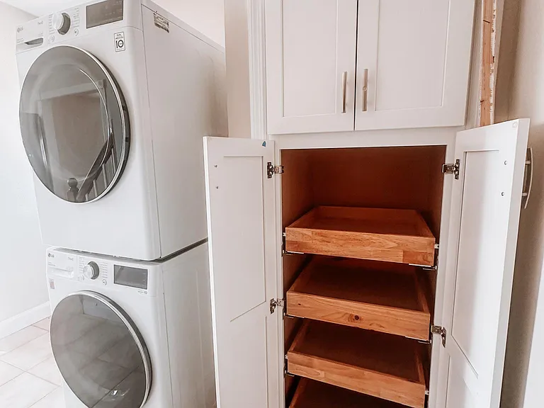 ample pantry and cabinet space