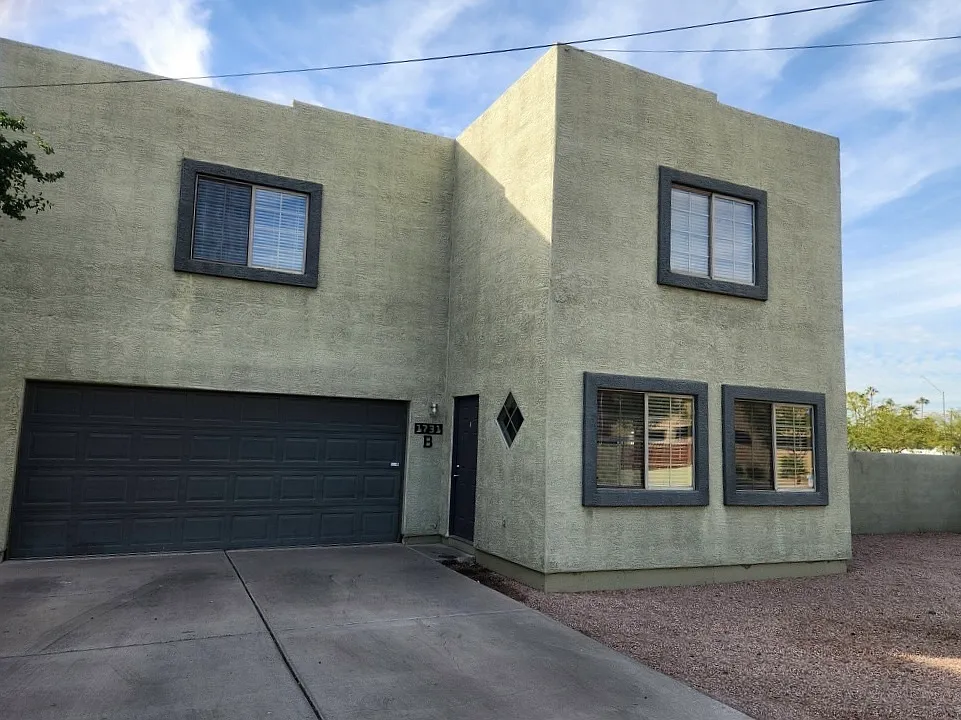 1731 E. Cambridge Avenue - 1 — Photo 4