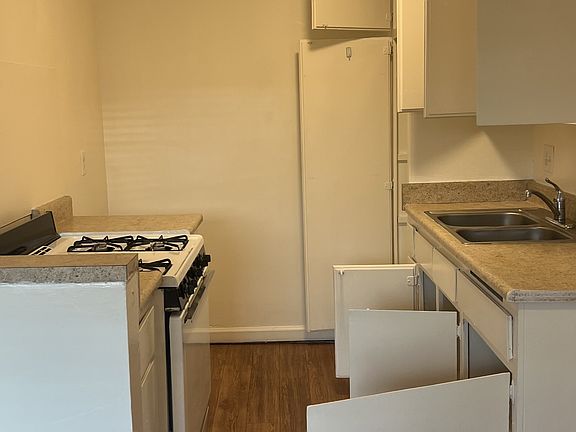 2nd image of 7702 Chapman Ave #5