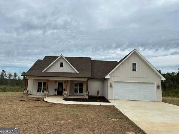 1392 Lakeway Rd, East Dublin, GA 31027