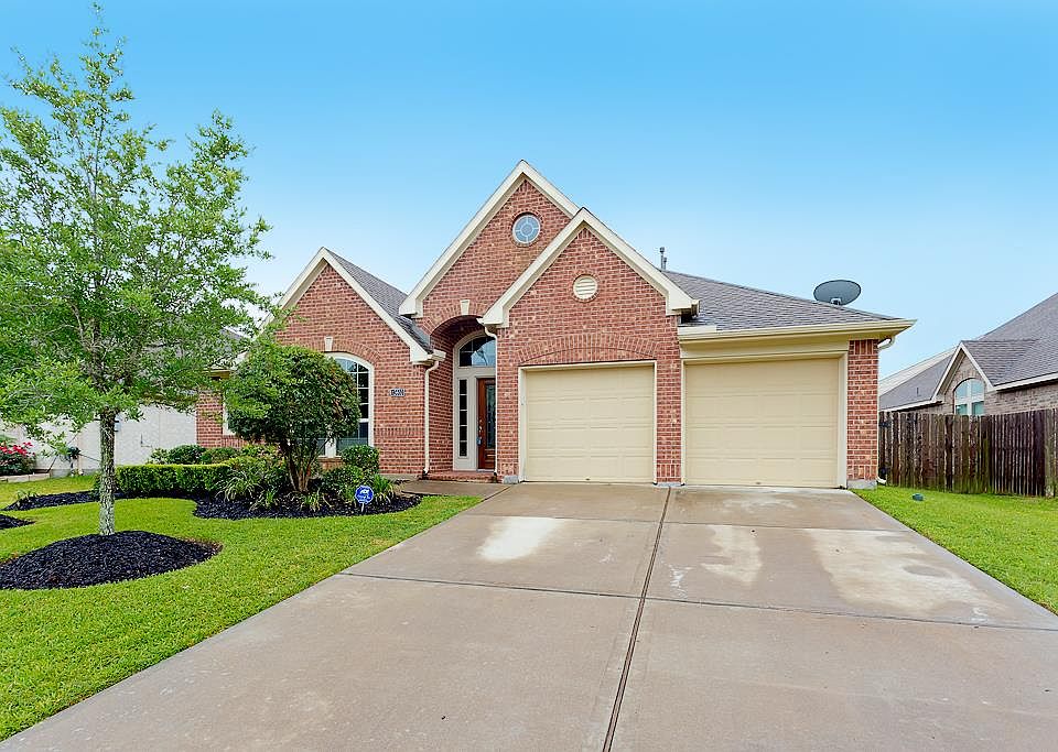 1st image of 13610 Briar Rose Dr