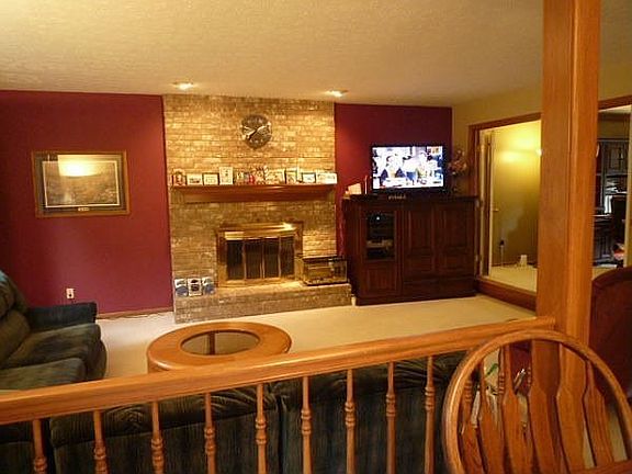 Family room / fireplace