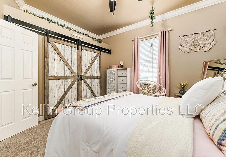 1229 Lake Deeson Woods Ln — Photo 13
