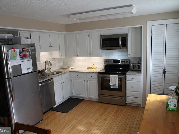 5th image of 5314 Martinique Ln