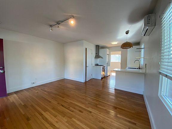 4th image of 1816 Bellevue Ave #1822