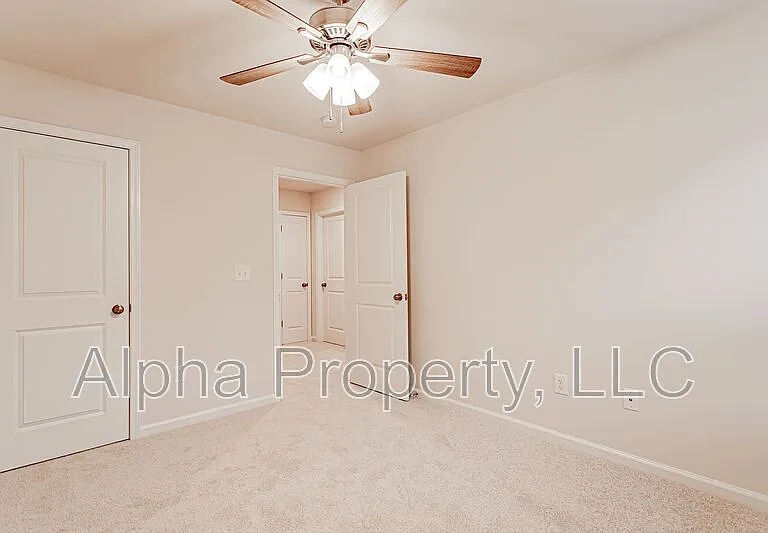 147 Clingstone Trl — Photo 13