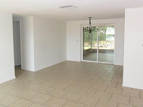 2nd image of 5313 Casino Dr