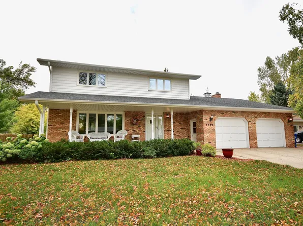 3302 Elm St N, Fargo, ND 58102