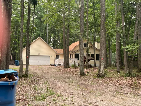 425 Ridgedale Dr, Roscommon, MI 48653