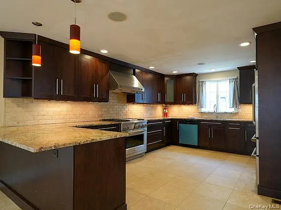 3 Pennsylvania Ct — Photo 13