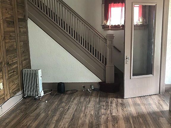 2nd image of 1654 Michigan Ave