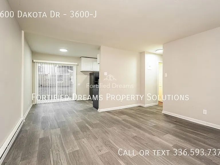 3600 Dakota Dr #J — Photo 7