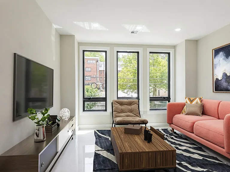 221 Columbia Ave #2 — Photo 9