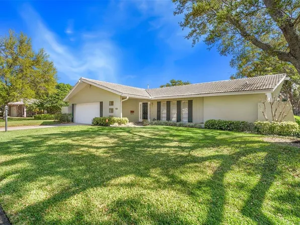 815 Barber Dr, Clearwater, FL 33764