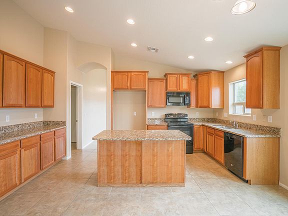 3rd image of 17750 W Georgia Dr
