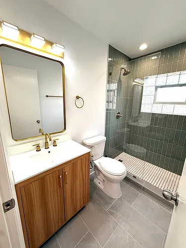 2316 N Harlem Ave #2E Photo 1 2316 N Harlem Ave #2E Photo 1