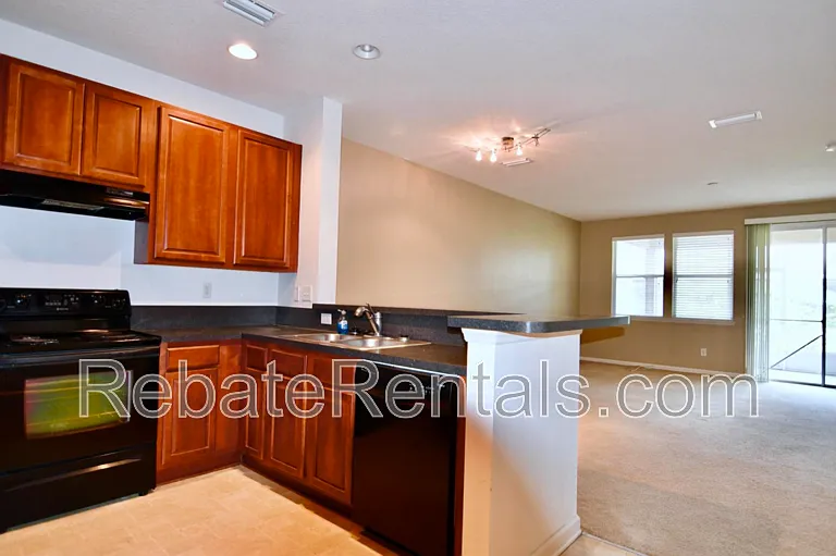 2379 Sunset Bluff Dr — Photo 2