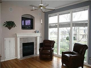 4th image of 14604 Outlook St