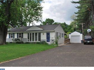 595 County Line, Warminster, PA 18974